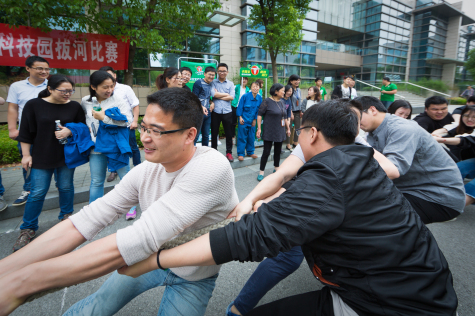 2018“卡拉宝”杯拔河比赛在MK体育科技园举行